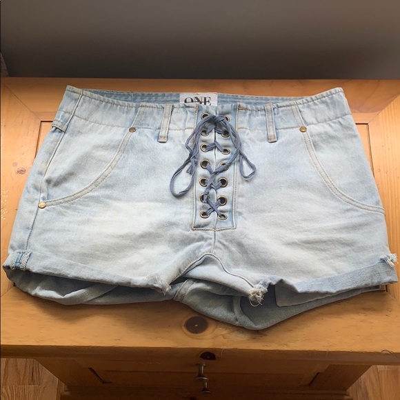 One Teaspoon Super Freaks Lace Up Denim Shorts - Picture 2 of 10